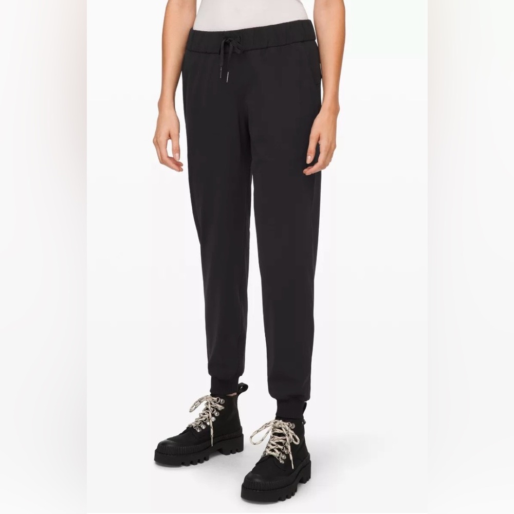 Lululemon On the Fly Jogger - Travel Woven